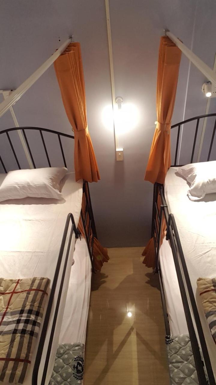Sky House Hostel Хошимин Экстерьер фото