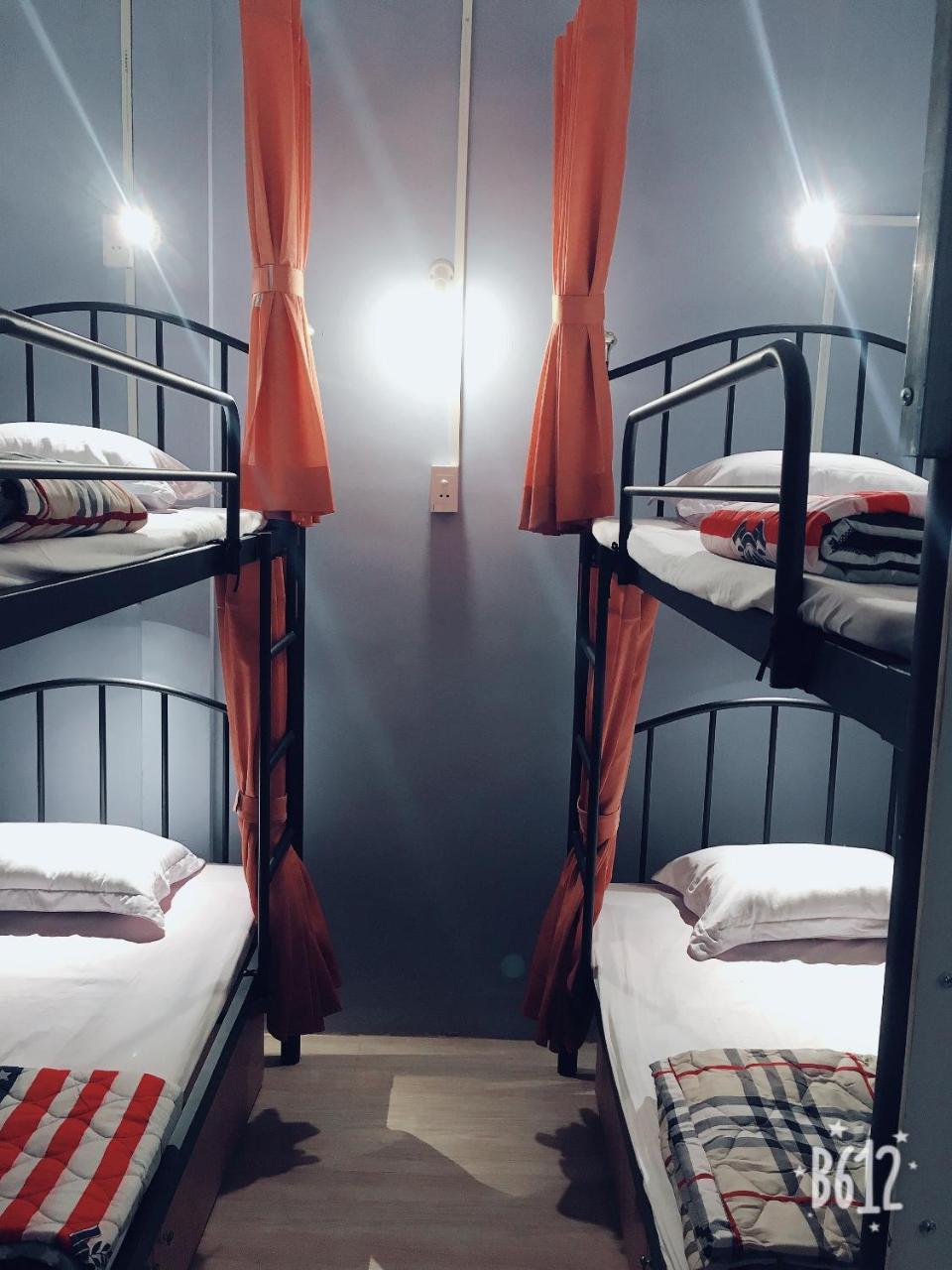 Sky House Hostel Хошимин Экстерьер фото